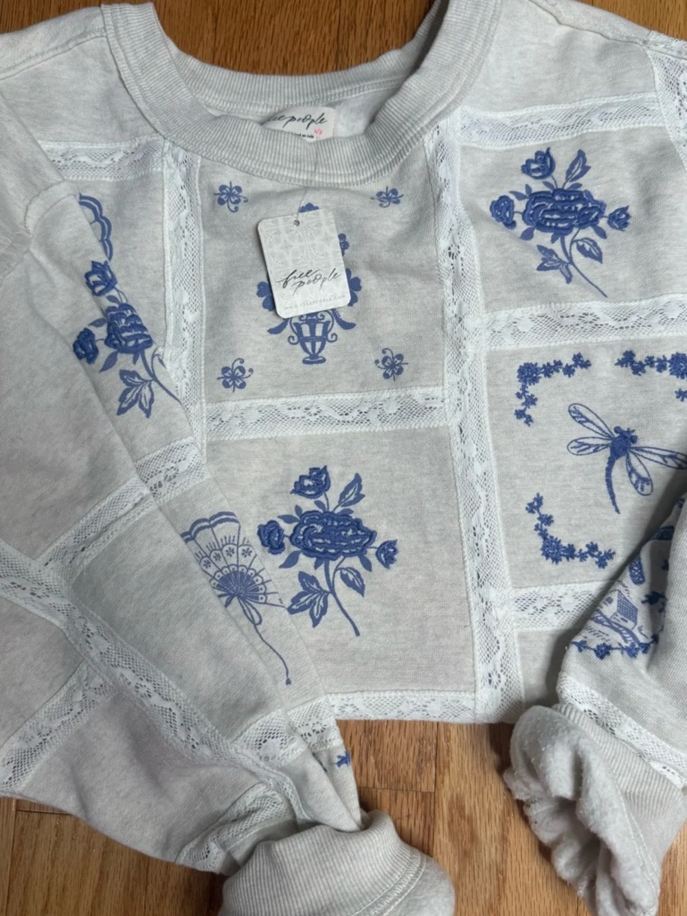 NWT Free People Rudy Lace Embroidered Sweatshirt size S - Picture 5 of 9